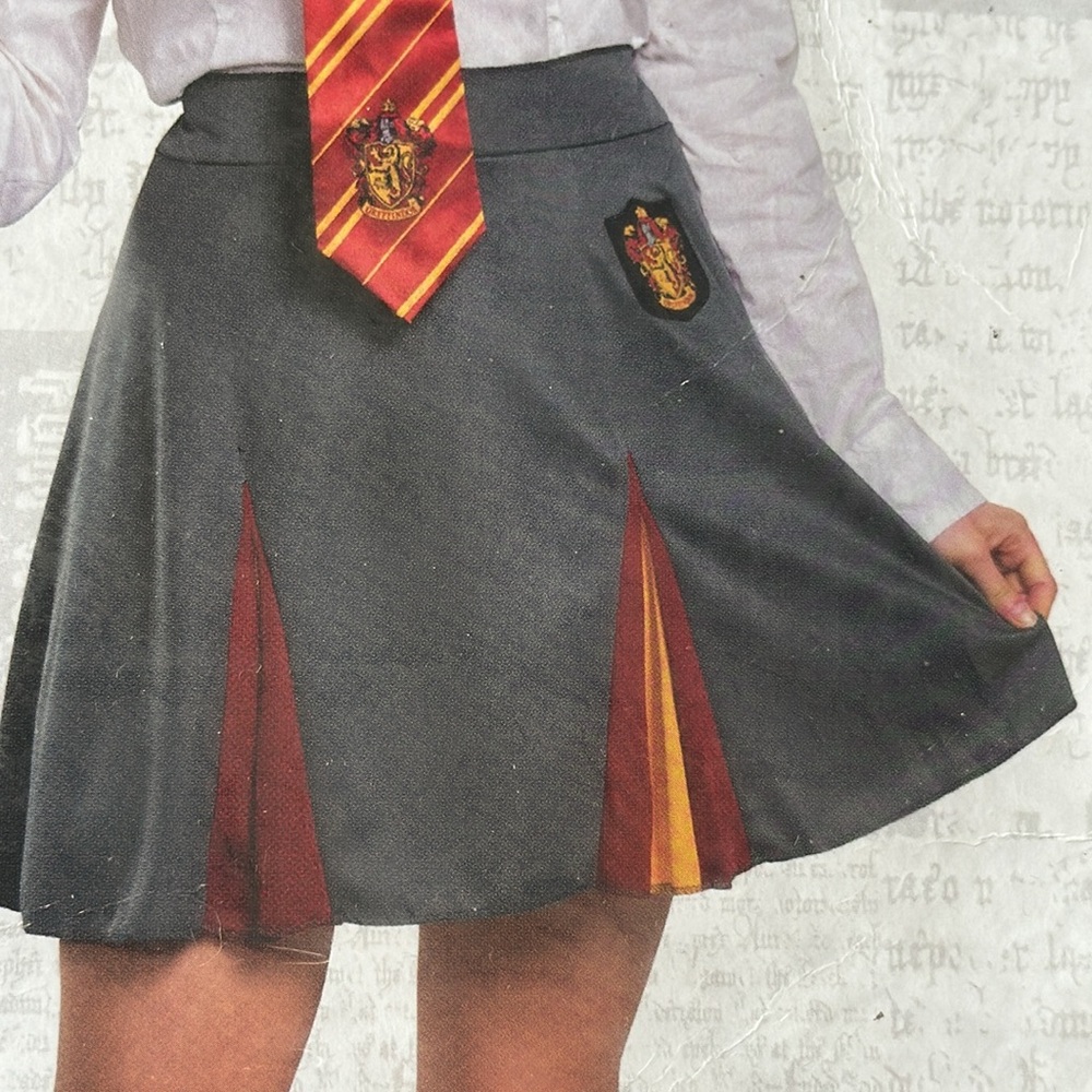 ✨✨Harry Potter Gryffindor Skirt✨✨